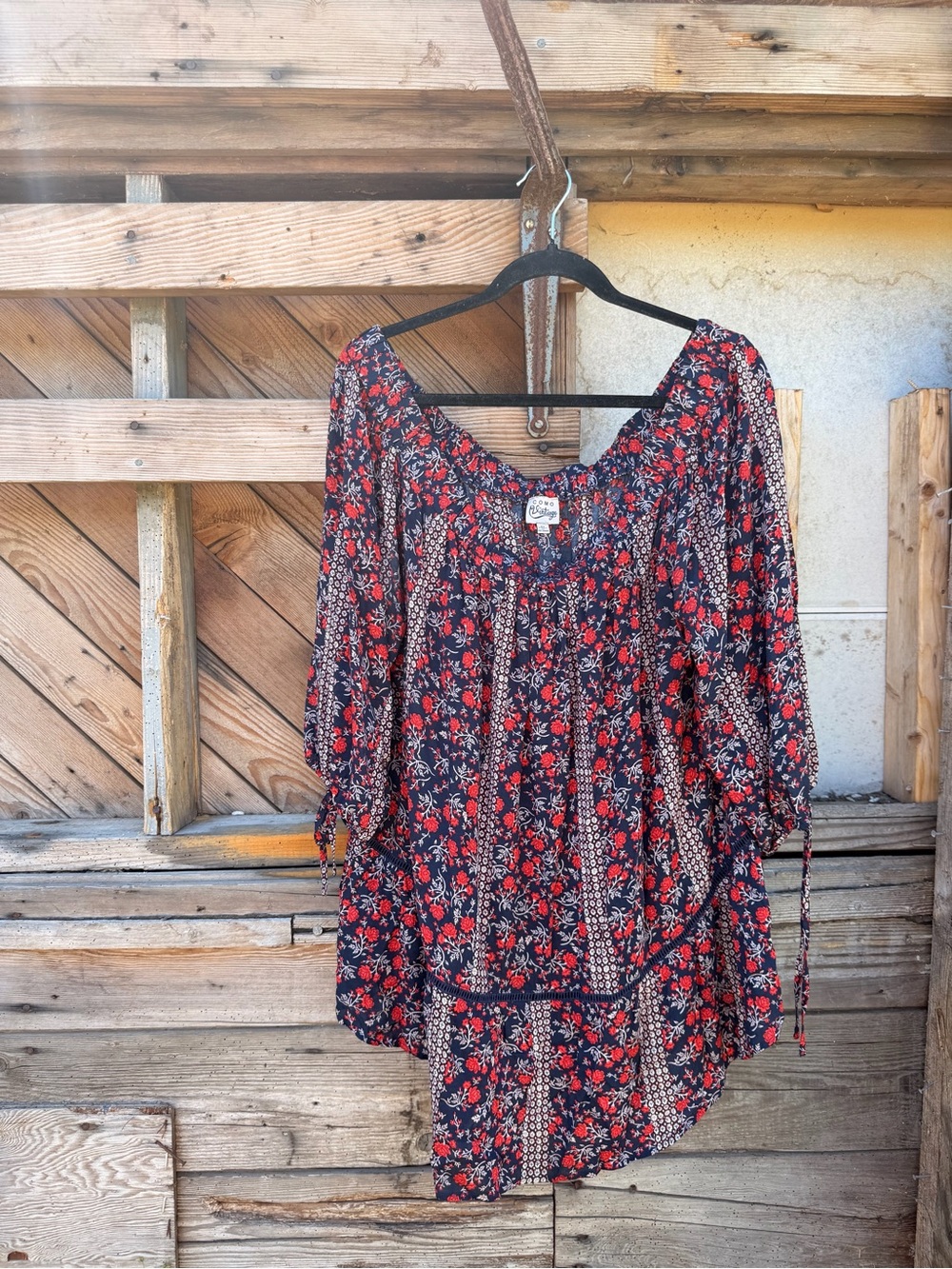 Como Vintage Navy Tunic with Red Floral Print - Picture 2 of 8